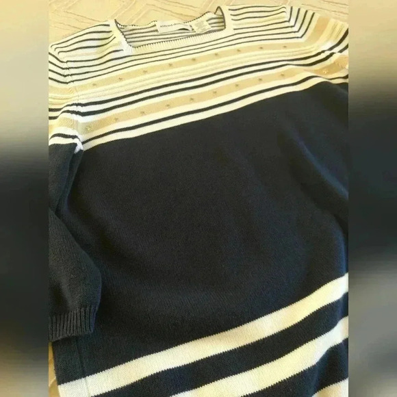 alfred dunner Sweater, Navy, Ivory, & Tan w/Silver Stars, Small - Picture 4 of 11